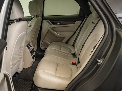 Used 2023 Jaguar F-PACE S image 38