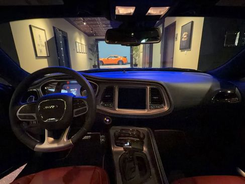 Used 2023 Dodge Challenger SRT Hellcat RWD image 9