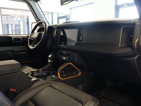 Used 2024 Ford Bronco Badlands AWD/4WD image 15