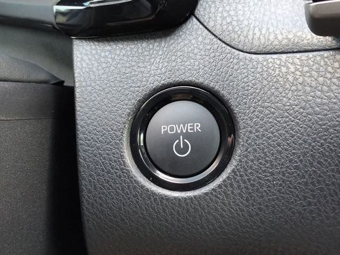 Used 2026 Toyota Camry SE FWD image 25