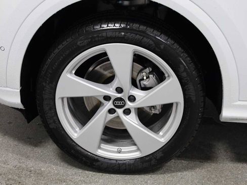 New 2025 Audi Q5 Premium Plus image 38