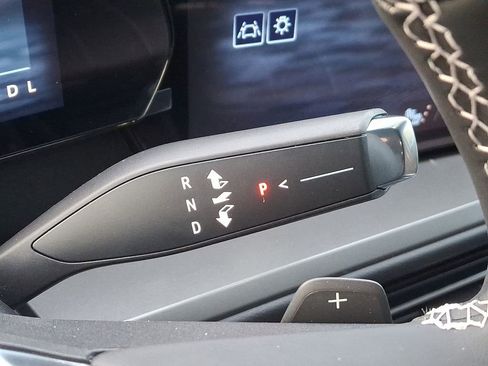 New 2026 Chevrolet Traverse LT image 7