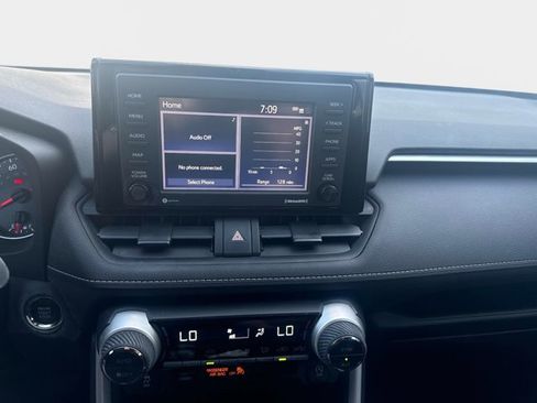 Used 2020 Toyota RAV4 XLE image 16