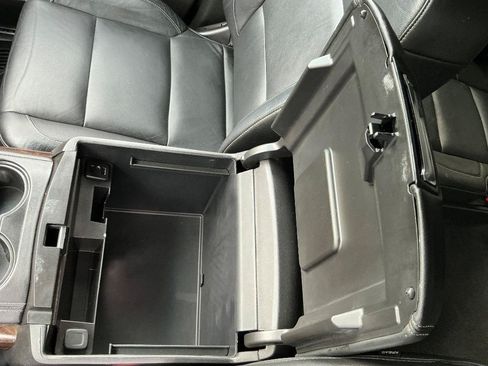 Used 2019 Chevrolet Tahoe LT RWD image 21