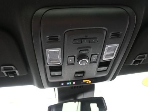 Used 2023 Chevrolet Tahoe LT w/ Luxury Package AWD/4WD image 12