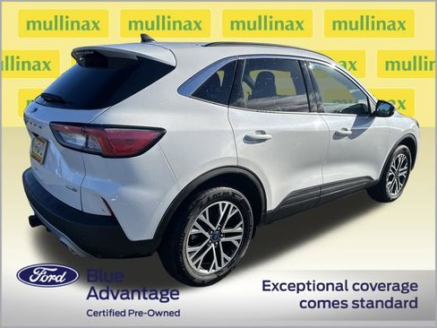 Used 2020 Ford Escape SEL image 3