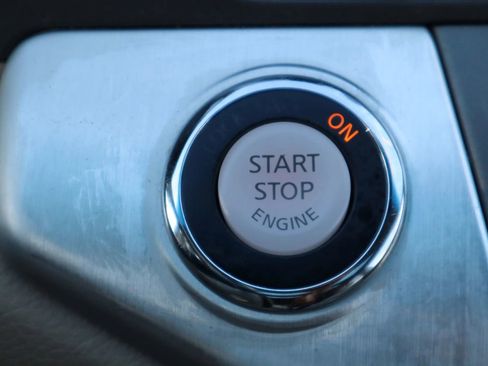 Used 2011 Nissan Murano SL w/ Navigation Pkg image 25