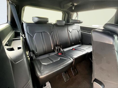 Used 2019 Ford Expedition Max Limited image 21