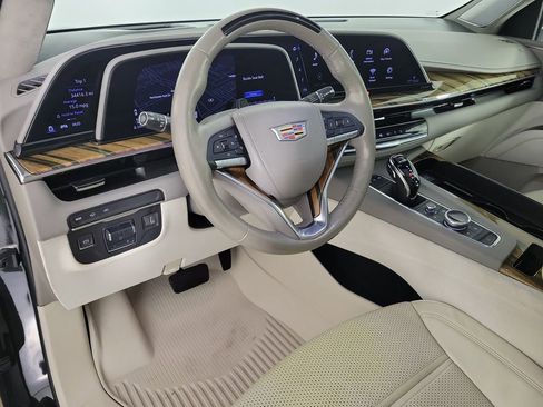 Certified 2022 Cadillac Escalade Premium Luxury Platinum image 19