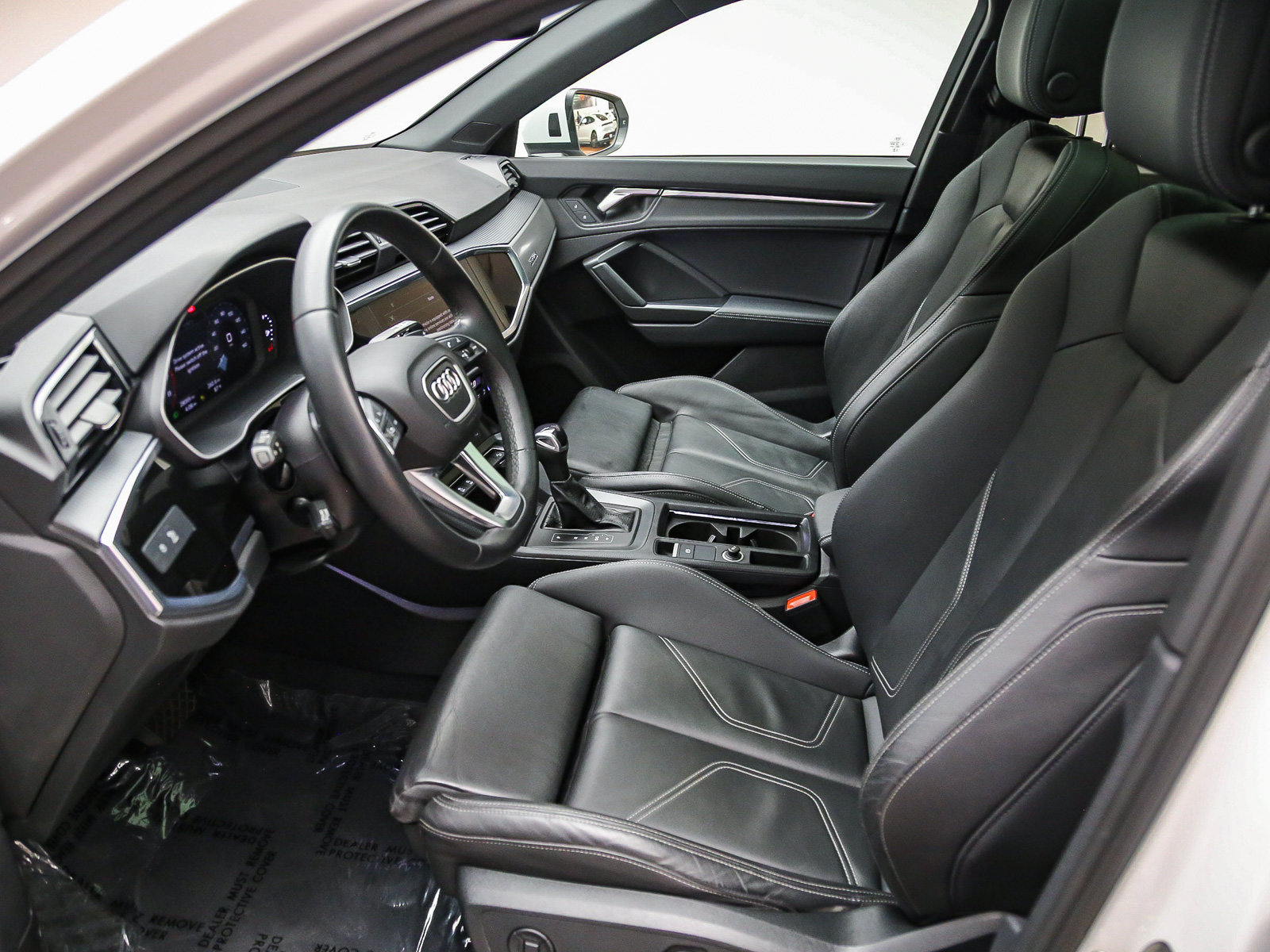 Certified 2023 Audi Q3 2.0T Premium w/ Black Optic Sport Package AWD/4WD image 19