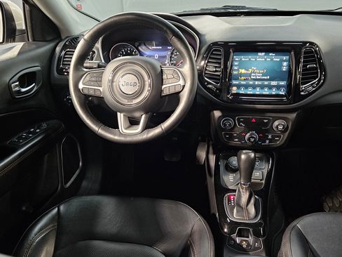 Used 2019 Jeep Compass Limited w/ Safety & Security Group image 9