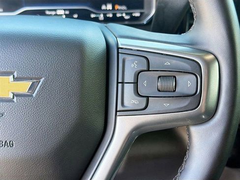 Used 2025 Chevrolet Silverado 2500 LTZ w/ LTZ Convenience Package AWD/4WD image 39