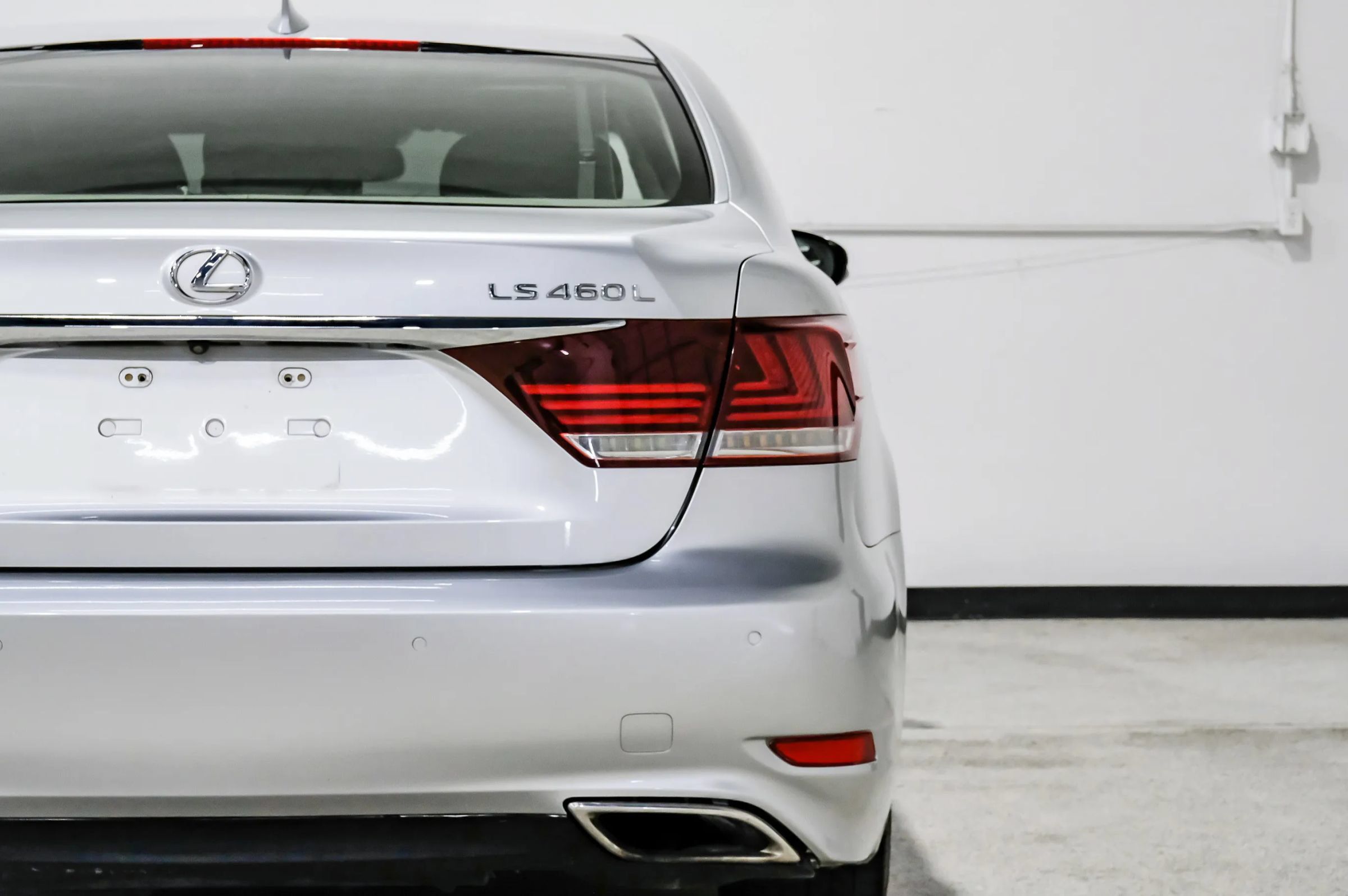Used 2015 Lexus LS 460 L RWD image 51