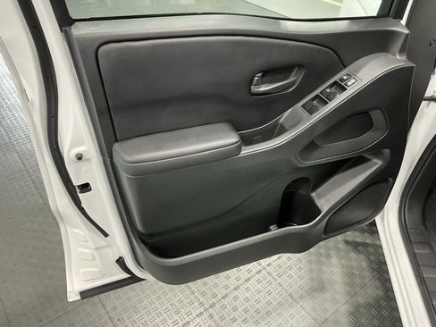 Used 2025 Nissan Frontier S w/ S Utility Package image 23