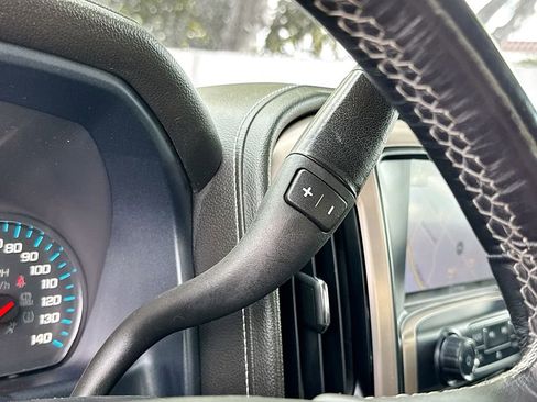 Used 2018 GMC Sierra 1500 Denali AWD/4WD image 18