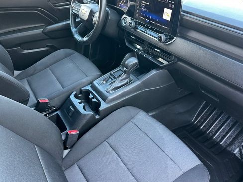 Used 2023 Chevrolet Colorado W/T RWD image 16