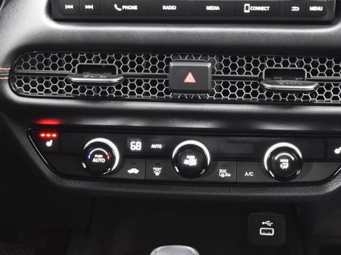 Used 2024 Honda HR-V Sport image 18