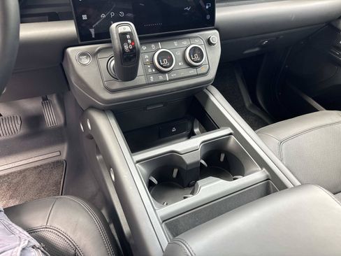 Certified 2026 Land Rover Defender 110 S AWD/4WD image 26