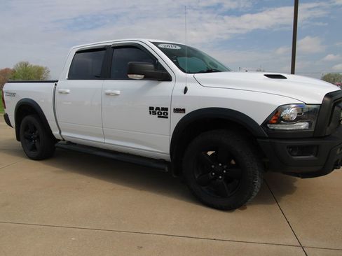 Used 2019 RAM 1500 Classic Warlock AWD/4WD image 3