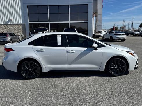 New 2026 Toyota Corolla SE image 2