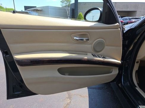 Used 2006 BMW 325xi Sedan AWD/4WD image 8