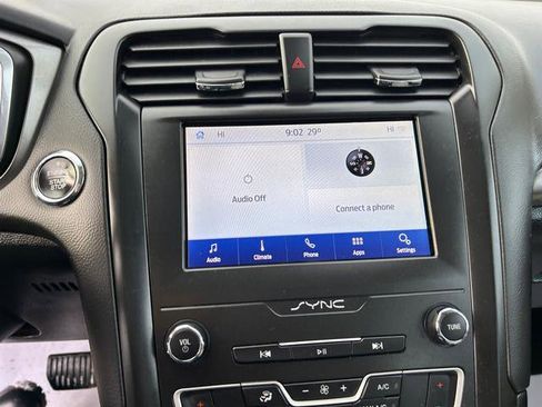 Used 2020 Ford Fusion SE w/ Equipment Group 151A image 12