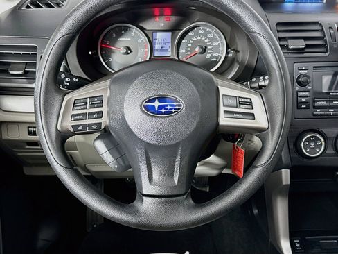 Used 2015 Subaru Forester 2.5i Premium AWD/4WD image 25