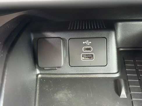 Used 2025 Ford Bronco Sport Outer Banks w/ Outer Banks Tech Package+ AWD/4WD image 17