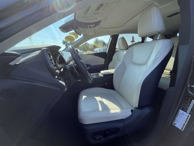 Used 2024 Lexus RX 350 Premium w/ Cold Area Package FWD image 18