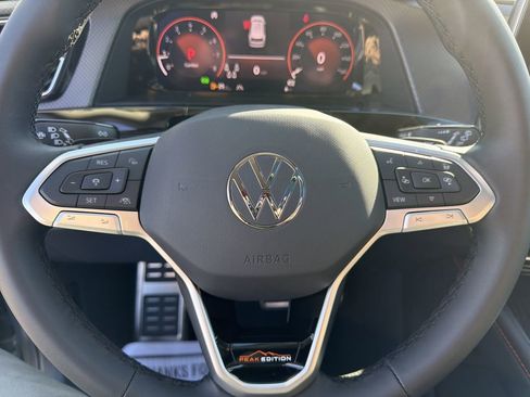 New 2026 Volkswagen Atlas Peak Edition image 23