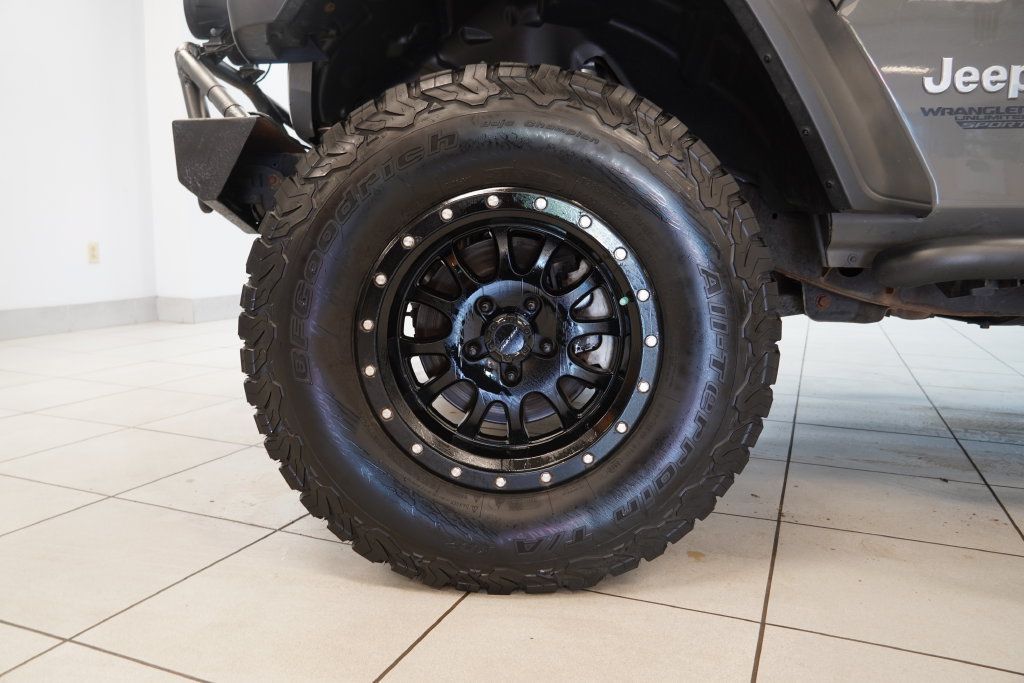 Used 2018 Jeep Wrangler Unlimited Sport AWD/4WD image 14