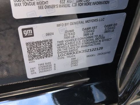 Used 2025 Chevrolet Silverado 1500 LT AWD/4WD image 36