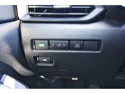 Used 2025 Nissan Sentra S image 20