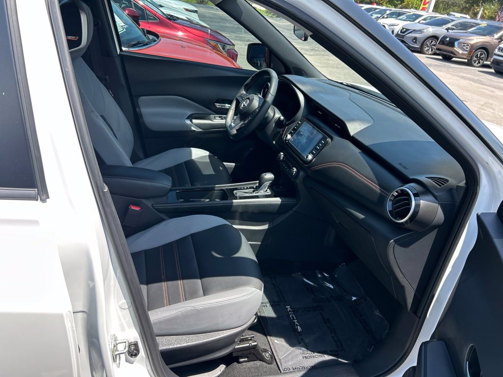 Certified 2024 Nissan Kicks SR w/ SR Premium Package FWD image 39