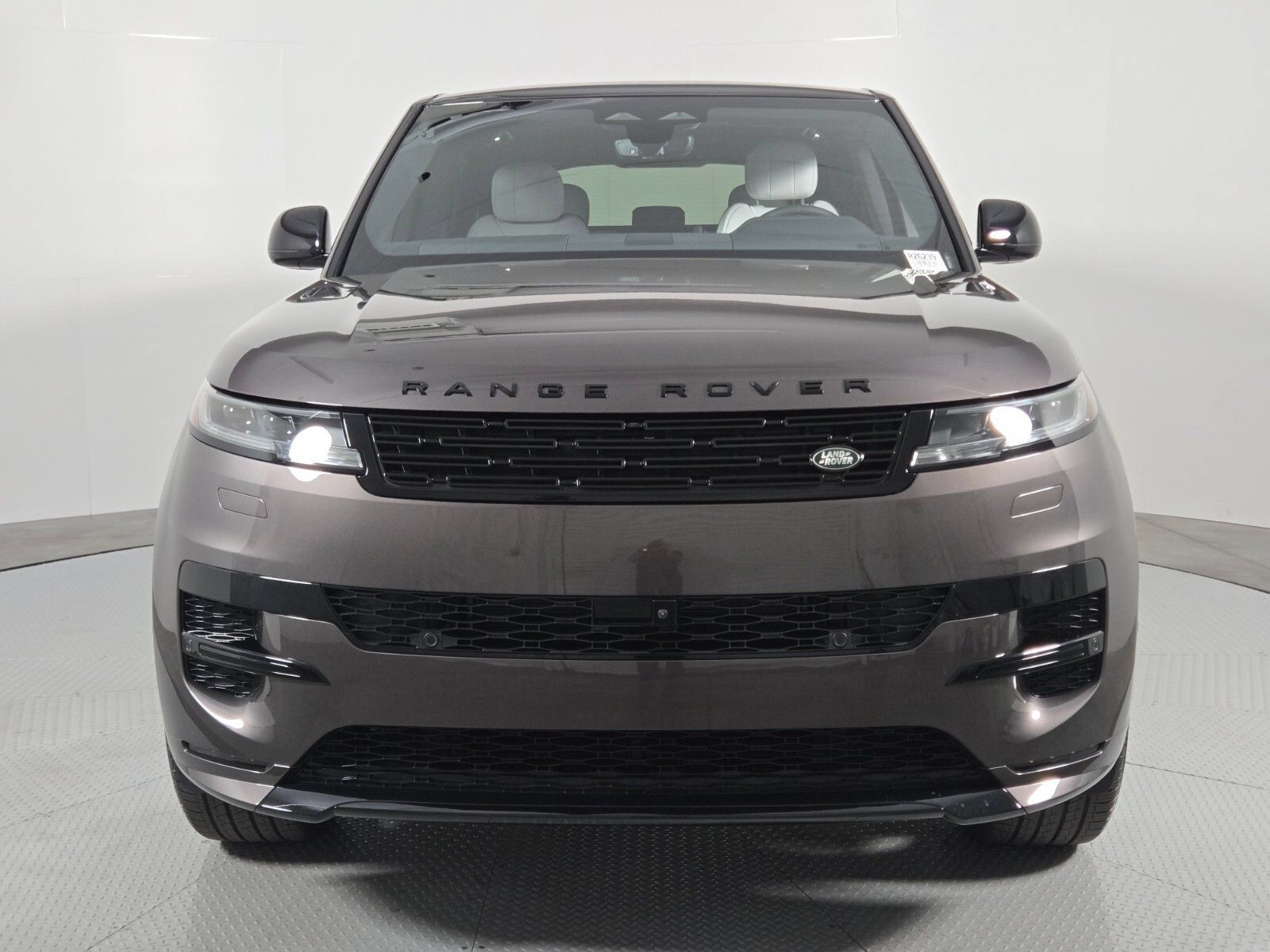 New 2026 Land Rover Range Rover Sport Dynamic SE AWD/4WD image 8