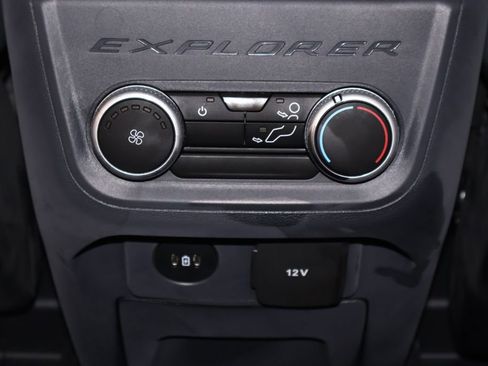 New 2026 Ford Explorer Active image 13