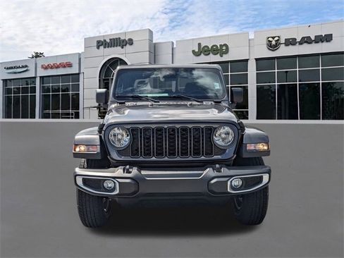 New 2025 Jeep Gladiator Sport image 9