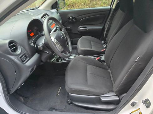 Used 2017 Nissan Versa S Plus image 18