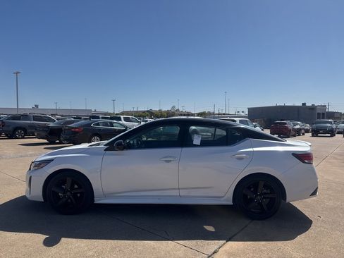 Certified 2024 Nissan Sentra SR image 11
