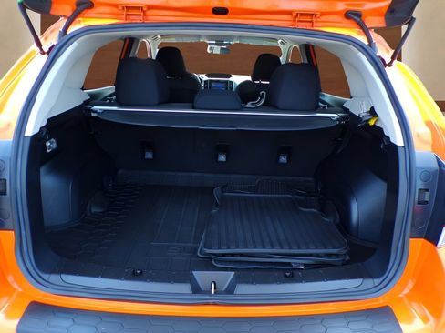 Used 2018 Subaru Crosstrek 2.0i AWD/4WD image 9
