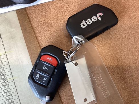 Used 2021 Jeep Gladiator Mojave image 7