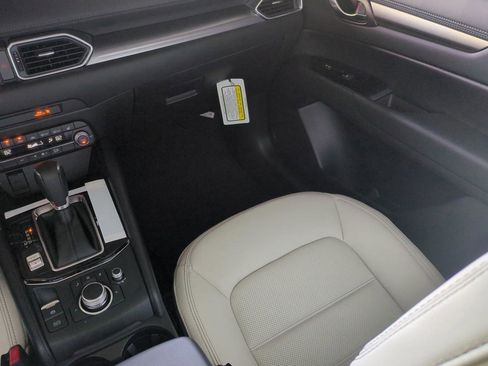 New 2025 MAZDA CX-5 AWD 2.5 S w/ Preferred Package image 16