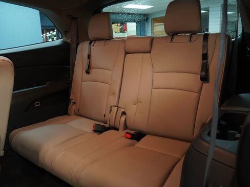 Used 2022 Honda Pilot Touring image 30