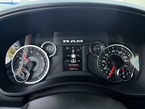 Used 2024 RAM 2500 Big Horn w/ Bed Utility Group image 9