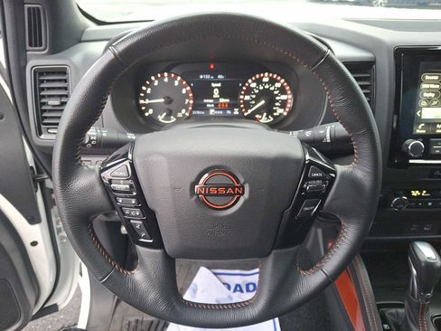 Used 2024 Nissan Frontier PRO-4X w/ Off-Road Protection Package image 19