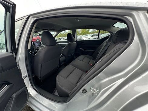 Used 2023 Nissan Altima 2.5 SV image 18