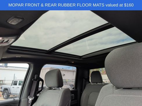 Used 2022 RAM 1500 Big Horn AWD/4WD image 14