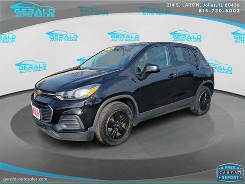 Used 2019 Chevrolet Trax LS w/ Tint and Cruise Package FWD image 1
