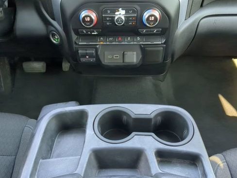 Used 2021 GMC Sierra 1500 SLE image 21