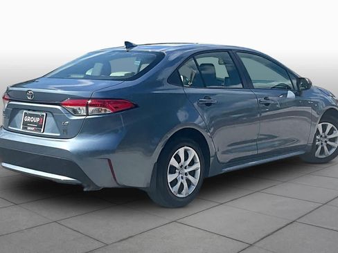 Used 2021 Toyota Corolla LE w/ Carpet Mat Package (TMS) FWD image 13